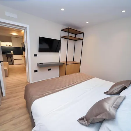 Luxloft